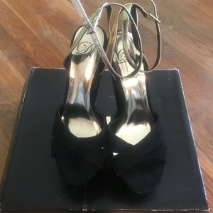 Black & gold  Platforms